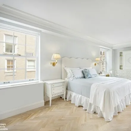 Image 2 - 3 East 71st Street, New York, NY 10021, USA - Townhouse for sale