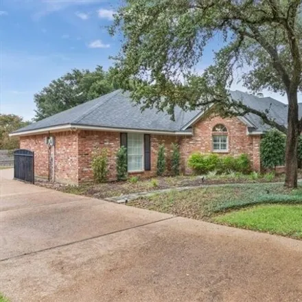 Image 2 - 10043 Treeline Drive, Woodway, McLennan County, TX 76712, USA - House for sale