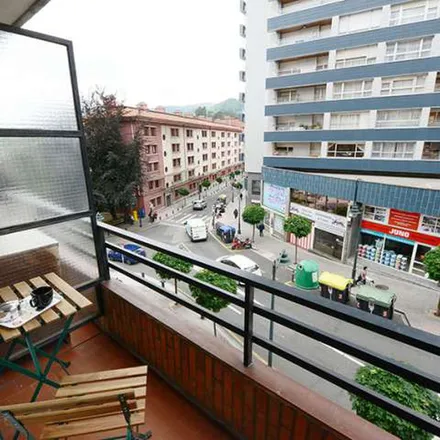 Image 5 - Santutxu kalea, 35, 48006 Bilbao, Spain - Apartment for rent