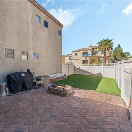 Image 6 - 601 Civic Holiday Avenue, North Las Vegas, NV 89031, USA - Townhouse for sale