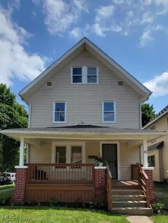 Buy this 5 bed house on 973 Wall Street in Akron, OH 44310