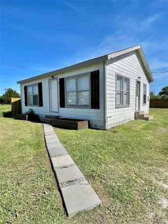 Rent this 2 bed house on 102 Rocket Lane in Holiday Lakes, Brazoria County