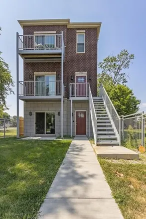 Rent this 3 bed condo on 4552 South Evans Avenue in Chicago, IL 60653
