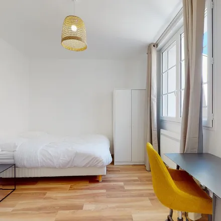 Rent this 1 bed apartment on 17 Rue du 11 Novembre in 94800 Villejuif, France