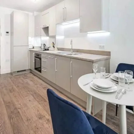 Image 8 - Netley Road, London, TW8 0SH, United Kingdom - Apartment for rent