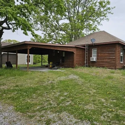Buy this 2 bed house on 17095 North Tolle Lane in Jefferson County, IL 62864