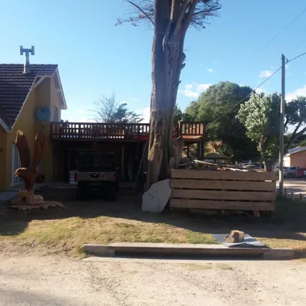 Buy this 3 bed house on Camping Médano 40 in Avenida Las Acacias, Partido de Tres Arroyos