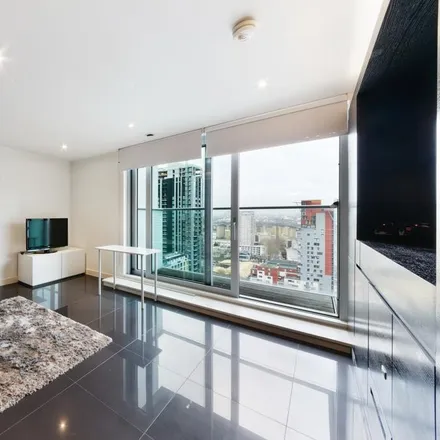 Rent this studio apartment on 1 Pan Peninsula Square in Canary Wharf, London