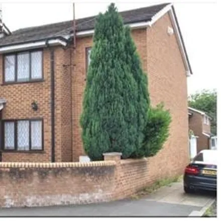 Rent this 4 bed townhouse on 15 Warburton Street in Salford, M5 3FX