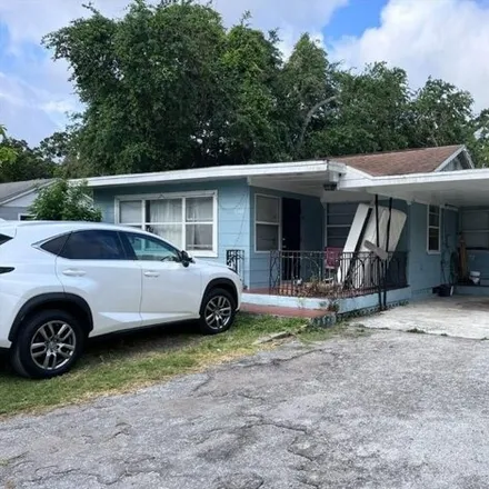 Rent this 3 bed house on 6368 30th Street North in Pinellas County, FL 33702