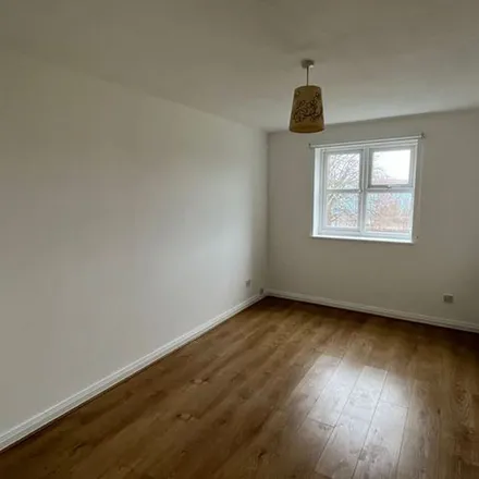 Image 1 - Burroughs Gardens, Liverpool, L3 6EH, United Kingdom - Apartment for rent