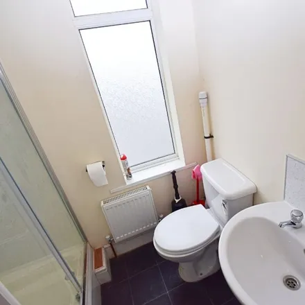 Rent this 1 bed apartment on Stoke Road in Stoke, ST4 1AE