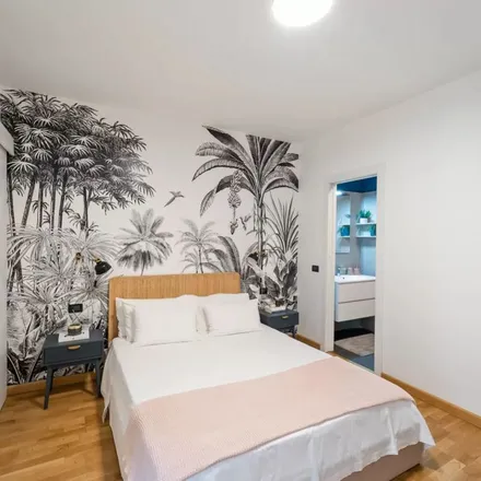 Rent this 3 bed apartment on Teranga in Via Felice Casati 22, 20124 Milan MI