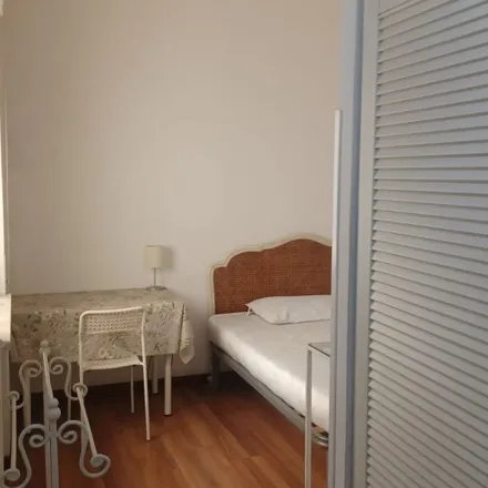 Rent this 6 bed room on Porta Portese in Lungotevere degli Artigiani, 00153 Rome RM