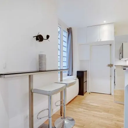 Image 5 - 9 Rue de Charonne, 75011 Paris, France - Apartment for rent