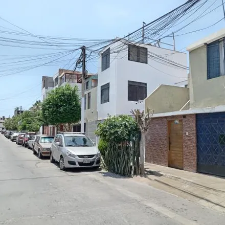 Image 1 - Centro de Salud Altamar, Calle Chimbote 640, La Perla, Lima Metropolitan Area 07016, Peru - Apartment for sale
