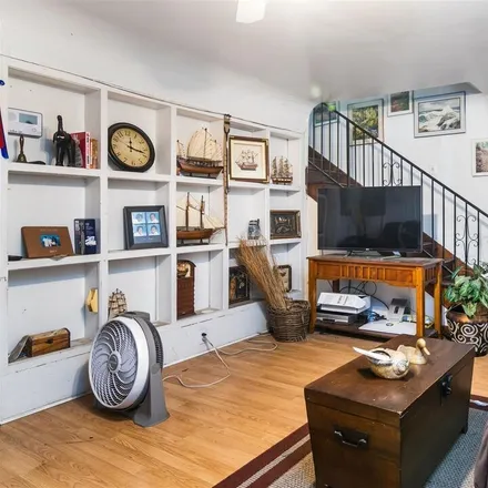 Image 3 - 4723 Pickford Street, Los Angeles, CA 90019, USA - Townhouse for sale