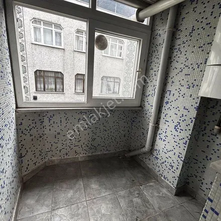 Image 6 - Bybeyaz Döner, Adalet Sokağı, 34030 Bayrampaşa, Turkey - Apartment for rent