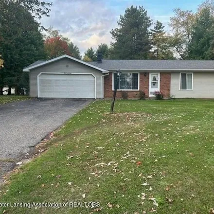 Buy this 4 bed house on 948 West Ash Street in Mason, Ingham County