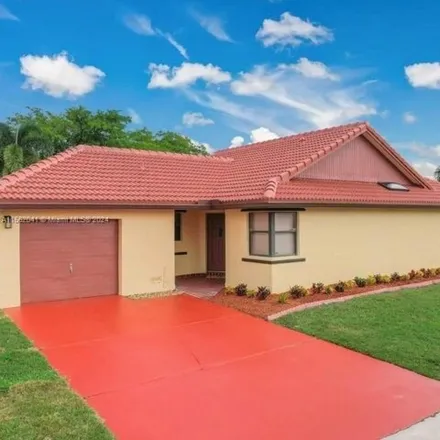 Rent this 2 bed house on 11567 Southwest 4th Street in Pembroke Pines, FL 33025