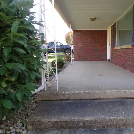 Image 2 - 158 South Yorkshire Boulevard, Austintown, OH 44515, USA - House for rent