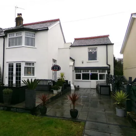 Buy this 3 bed duplex on Longfields in Mumbles, SA3 5UB