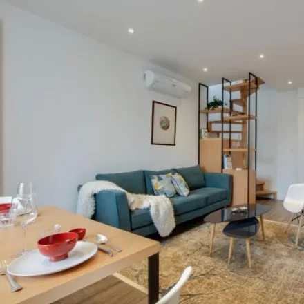 Rent this 3 bed apartment on 38 Rue Étienne Marcel in 75001 Paris, France