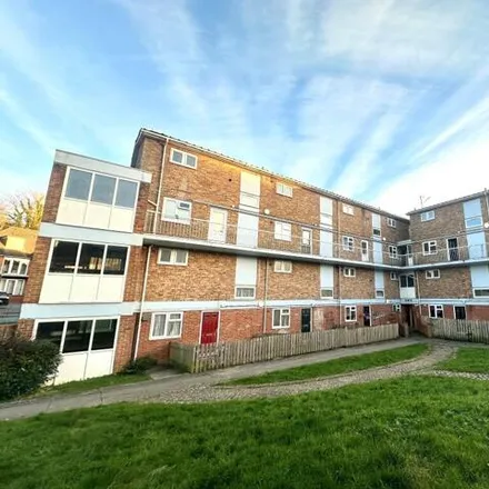 Buy this 2 bed apartment on Gainsborough Close in Stratford-sub-Castle, SP2 9HQ