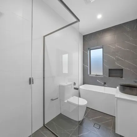Image 6 - Leemon Street, Condell Park NSW 2200, Australia - Apartment for rent