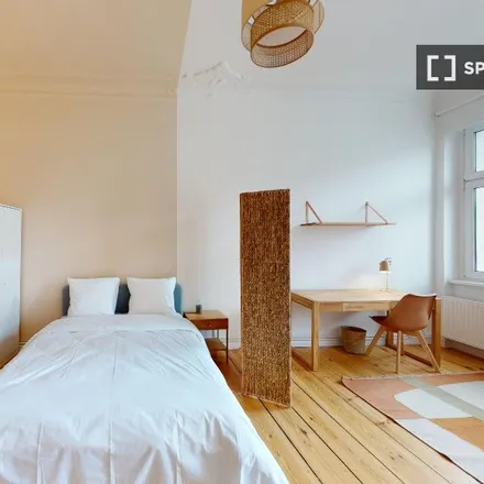 Rent this 4 bed room on Reinickendorfer Straße 3 in 13347 Berlin, Germany