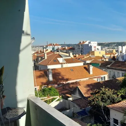 Rent this 2 bed apartment on Rua João Chagas in 1495-057 Oeiras, Portugal
