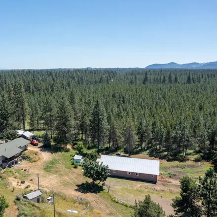 Buy this 5 bed house on 2768 Spirit Lake Cutoff in Bonner County, ID 83869