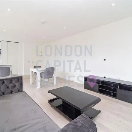 Rent this 2 bed apartment on Beresford Avenue in London, HA0 1NW