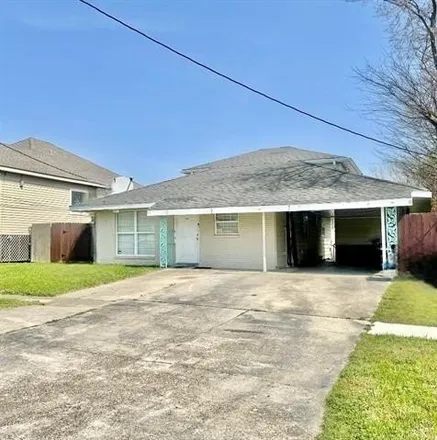 Buy this 4 bed house on 6109 Campus Boulevard in New Orleans, LA 70126
