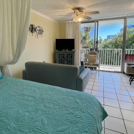 Rent this 1 bed condo on Clearwater in FL, 33767