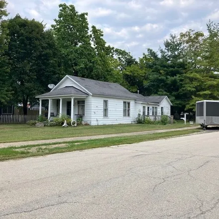 Buy this 2 bed house on Community Care Center - Braidwood (Food Pantry) in 112 South Center Street, Braidwood