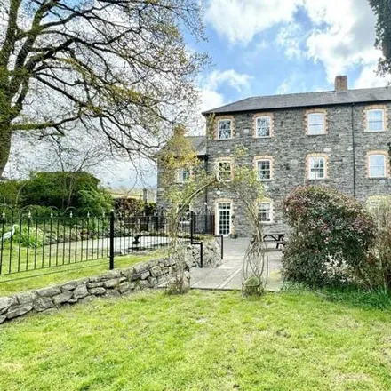 Buy this 5 bed house on A470 in Rhayader, LD1 6NW