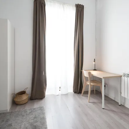 Rent this 6 bed room on Madrid in Calle del Olivar, 5