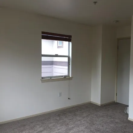 Rent this 1 bed townhouse on 3206 High Street in Oakland, CA 94615