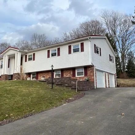 Image 6 - 43 Oakwood Drive, Oliver Manor, Oil City, PA 16301, USA - House for sale