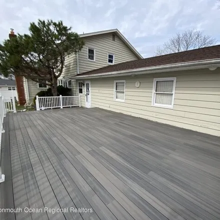 Image 4 - 32 Karen Court, West Long Branch, Monmouth County, NJ 07764, USA - House for rent