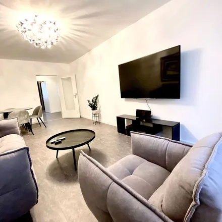 Rent this 2 bed apartment on Neuhofstraße 17 in 60318 Frankfurt, Germany