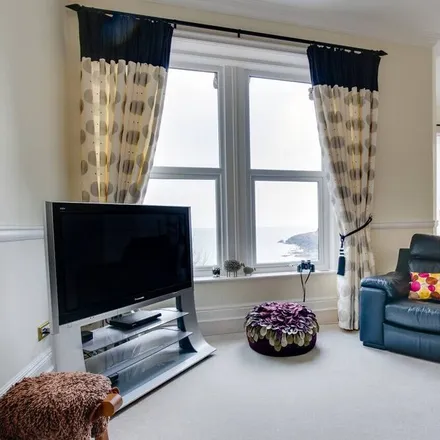 Rent this 2 bed apartment on Mumbles in SA3 4QH, United Kingdom