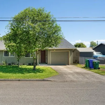 Buy this 3 bed house on 15698 Southeast 98th Avenue in Happy Valley, OR 97015