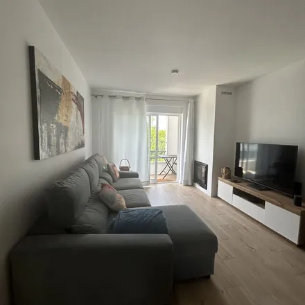 Rent this 1 bed apartment on R. Dr. Coutinho Pais in Paço de Arcos, Portugal