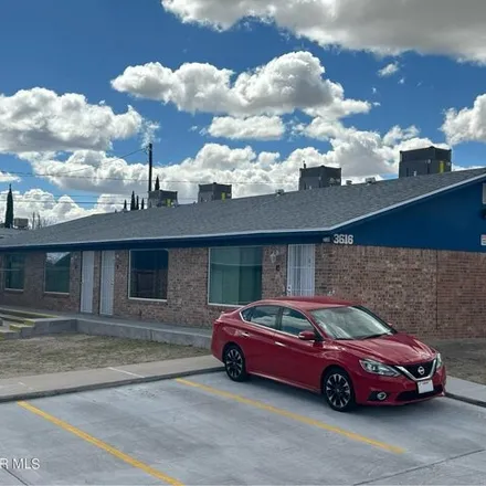 Image 1 - Travis Elementary School, Lincoln Avenue, El Paso, TX 79920, USA - House for sale