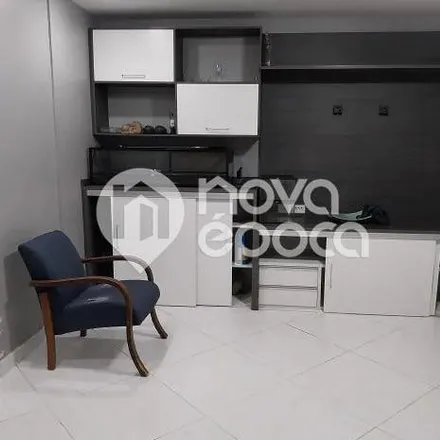 Buy this 2 bed apartment on Rua Dois de Dezembro 131 in Catete, Rio de Janeiro - RJ