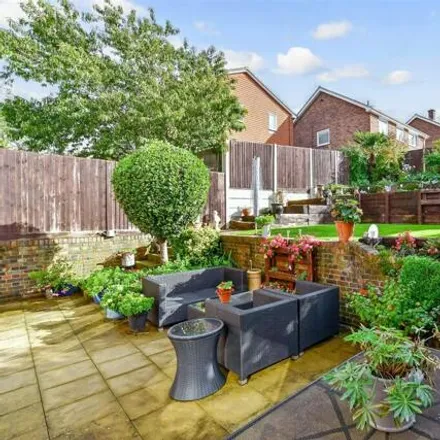 Buy this 4 bed house on Roseacre Junior School in The Landway, Maidstone