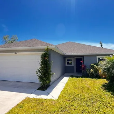 Rent this 3 bed apartment on 940 Picasso Avenue in Deltona, FL 32725