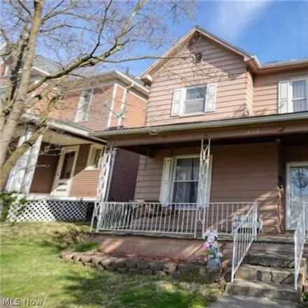 Buy this 3 bed house on 773 Taylor Avenue in Cambridge, OH 43725
